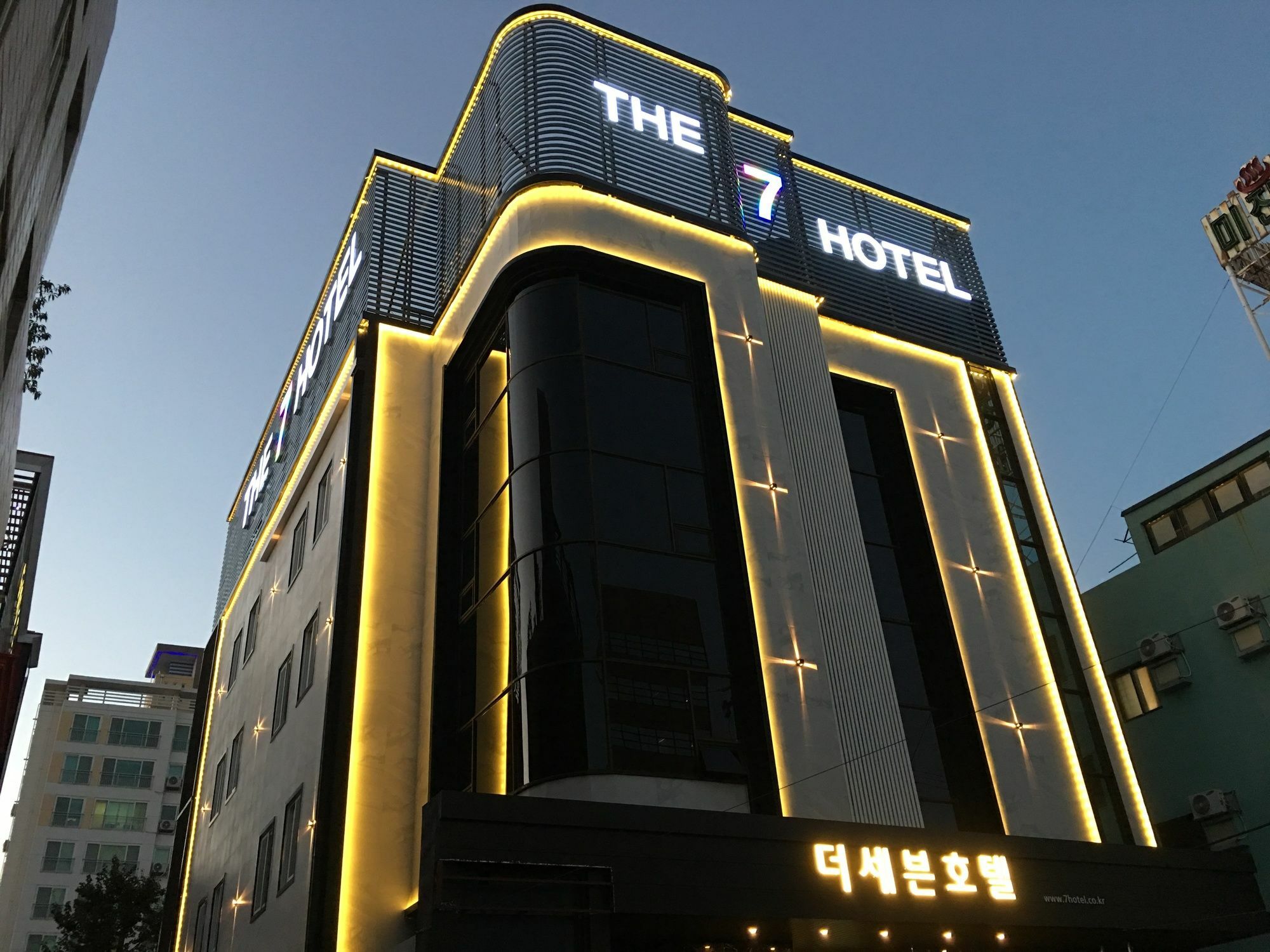 The 7 Hotel Pohang Exterior foto